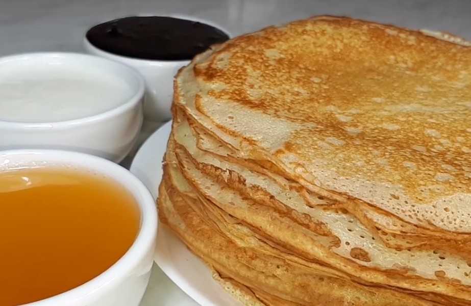 Блины на кефире заварные с кипятком: рецепт с фото пошагово
