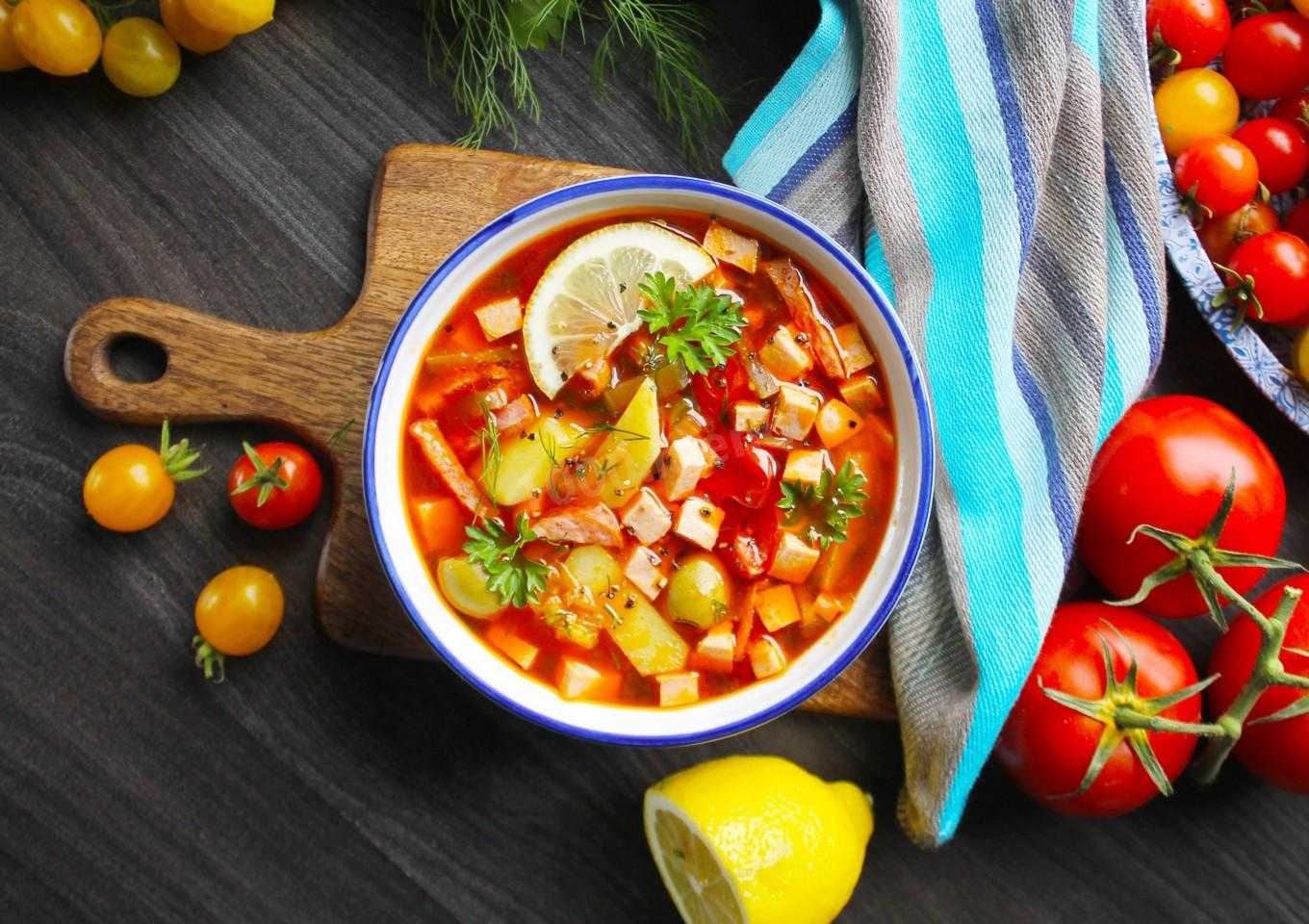 Классическая сборная мясная солянка - 5 рецептов с фото