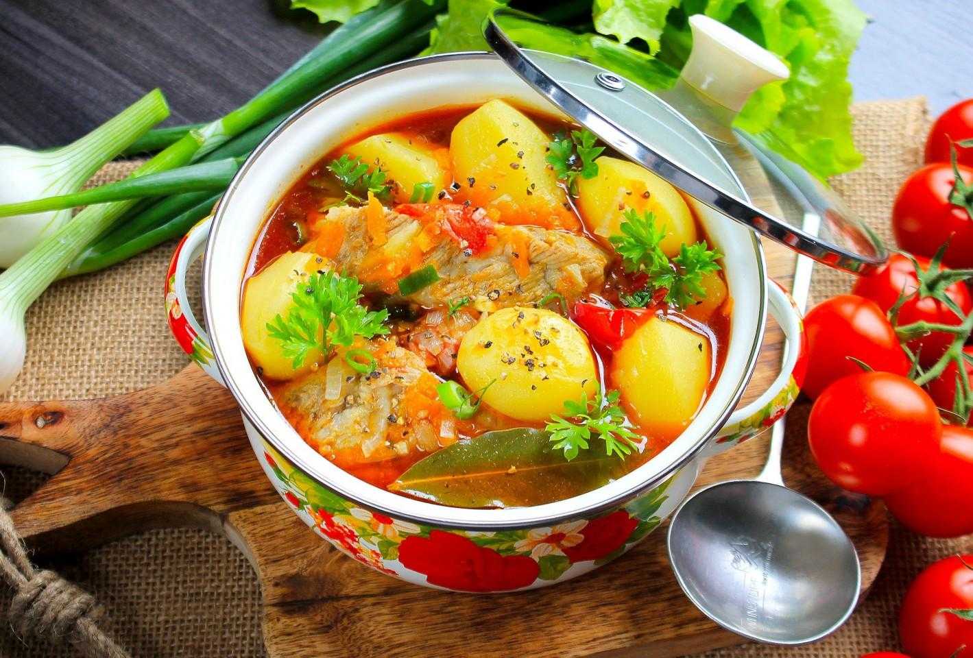Тушеный картофель с мясом в мультиварке пошаговый рецепт