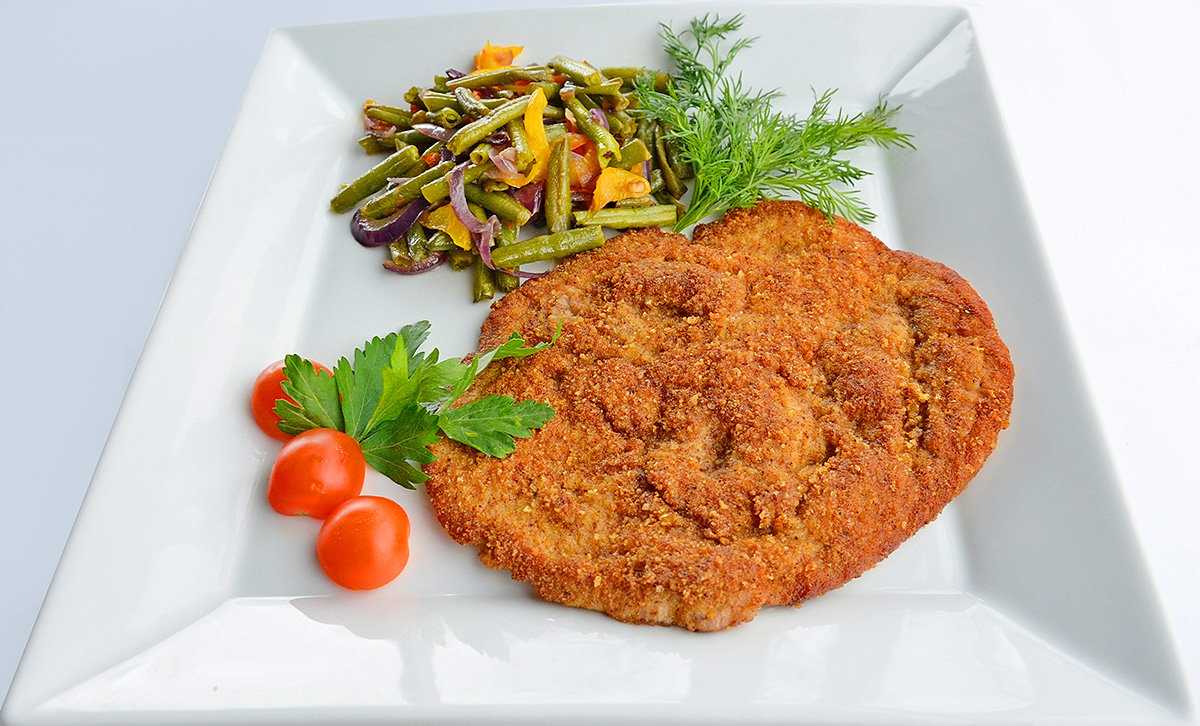 Мясо по-французски в духовке с курицей. рецепты с картошкой, грибами, помидорами
