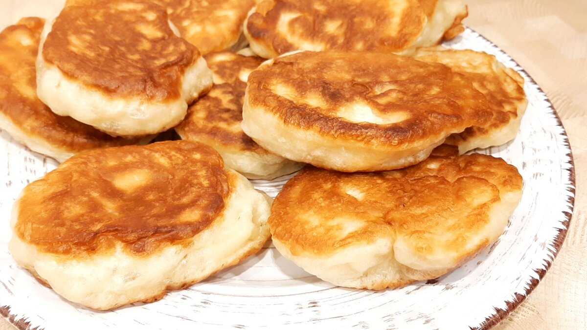 Пышные оладьи на молоке и дрожжах, рецепты вкусных оладушек