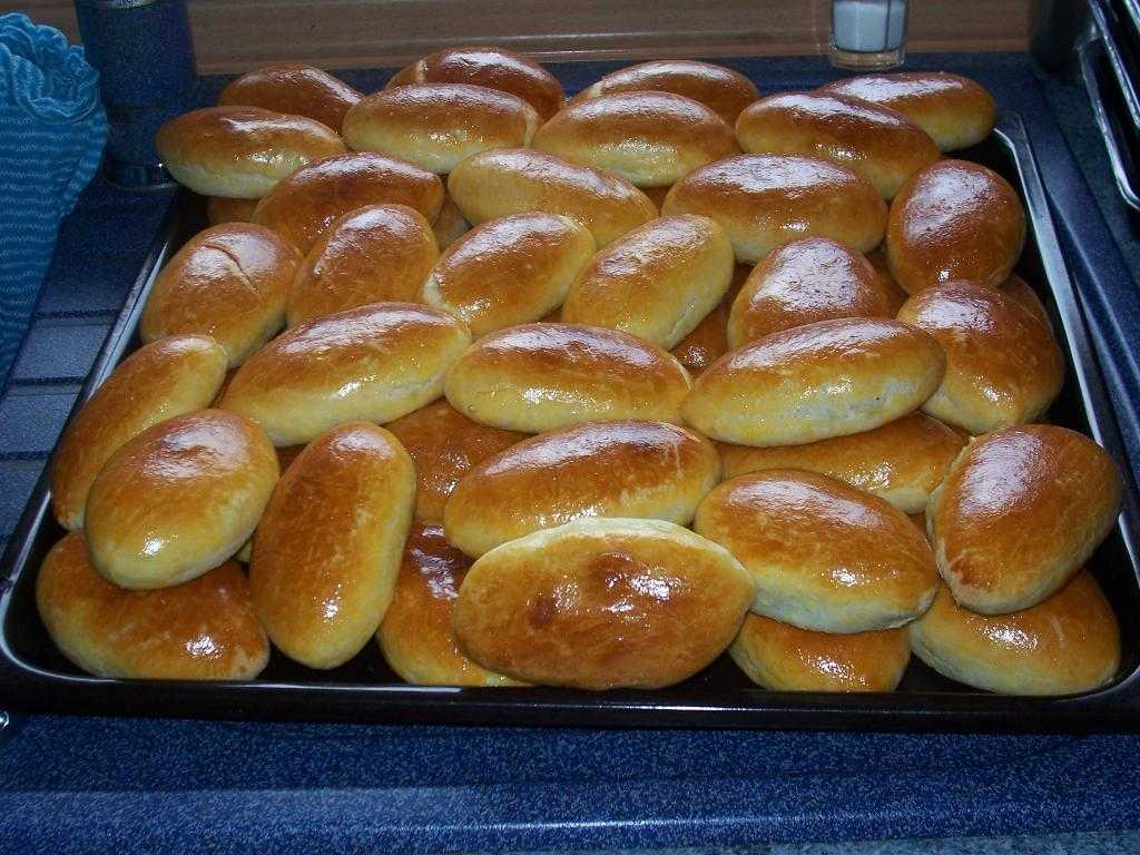 Пирожки с маринованными огурцами рецепт — кулинария, рецепты
