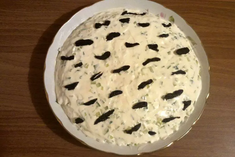 Салаты с грибами и курицей: очень вкусные 10 простых рецептов