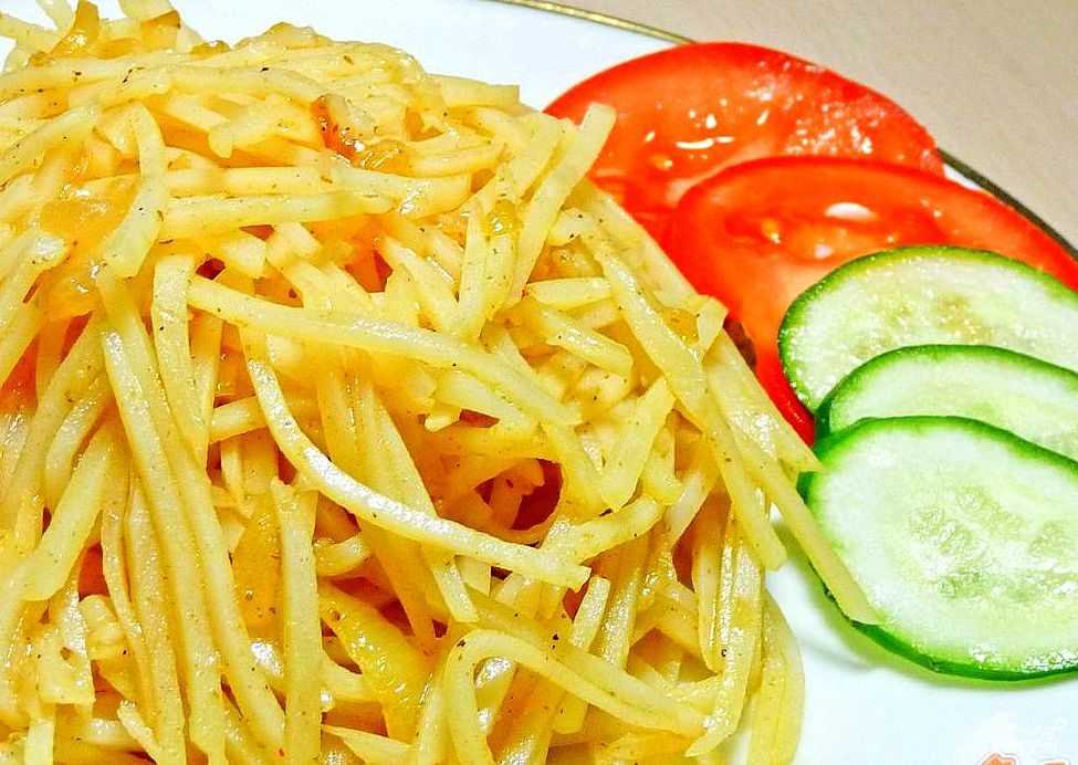 Картофель натереть на корейской терке. салат из сырой картошки