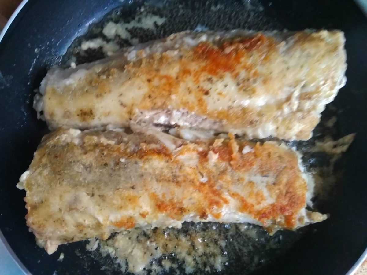 Как приготовить рыбу минтай на сковороде вкусно