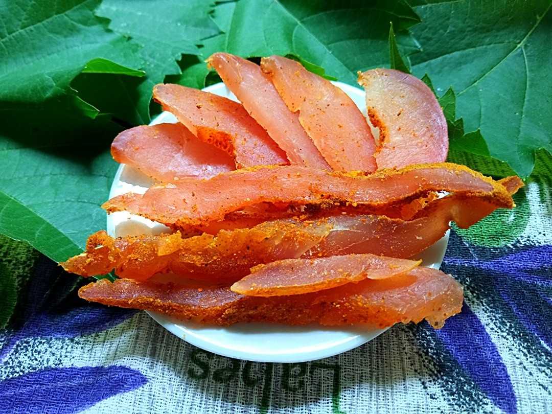 Как приготовить вяленую куриную грудку: пошаговые рецепты с фото
вяленая куриная грудка: отменный мясной деликатес в домашних условиях. лучшие рецепты вяленой куриной грудки: готовим вкусное на дому