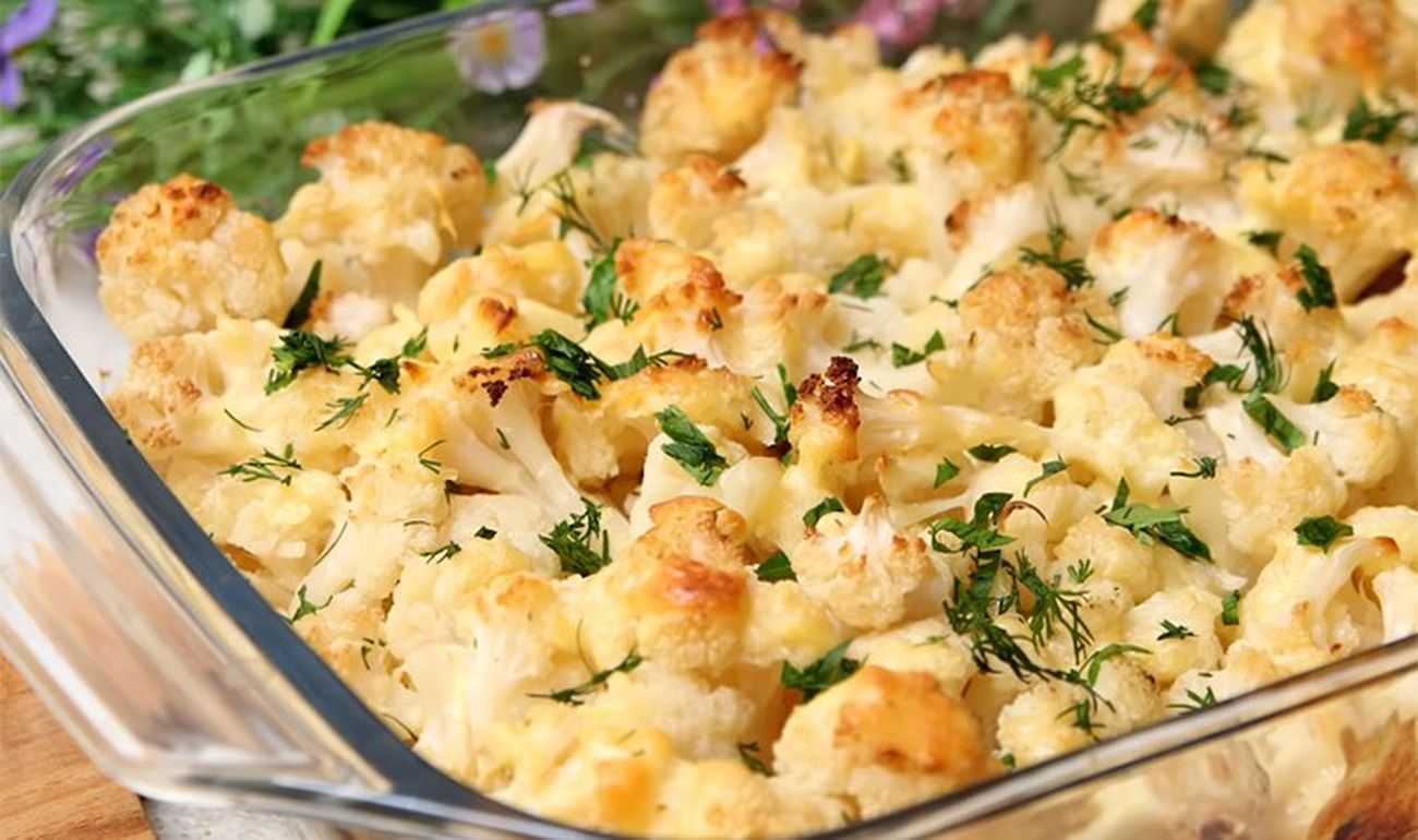Капуста с яйцом на сковороде