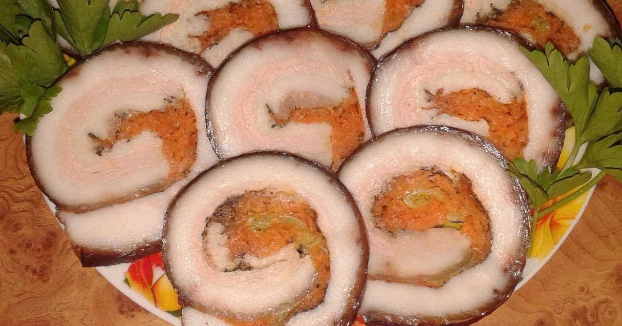 Рулет из сала рецепт – 5 рецептов вкуснейших рулетов из свиного сала — готовим сами