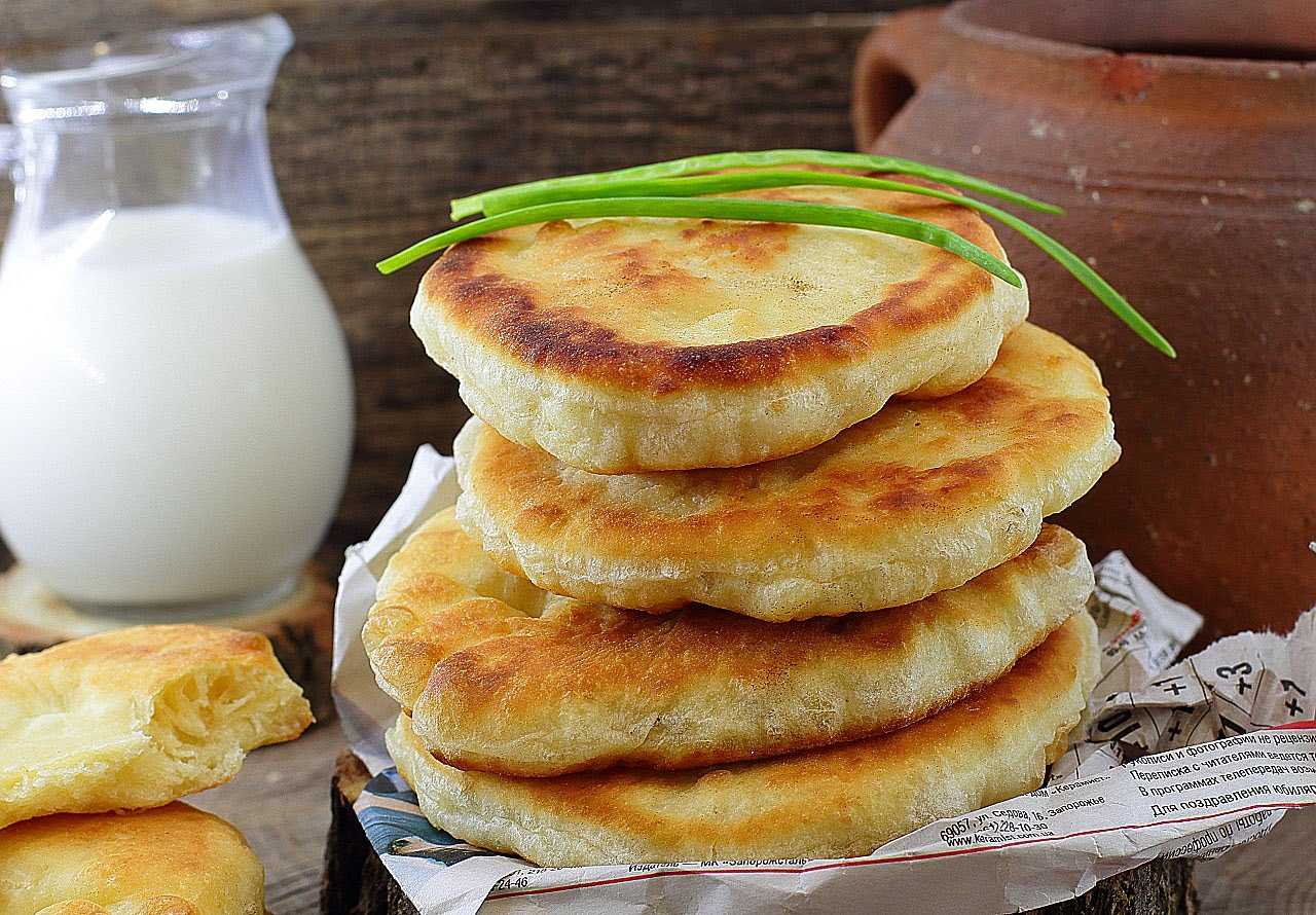 Вкусные и быстрые лепешки на сковороде: простые рецепты пресных и сдобных лепешек на сковороде с начинкой и без. как приготовить лепешку вместо хлеба и мексиканскую тортилью? | qulady