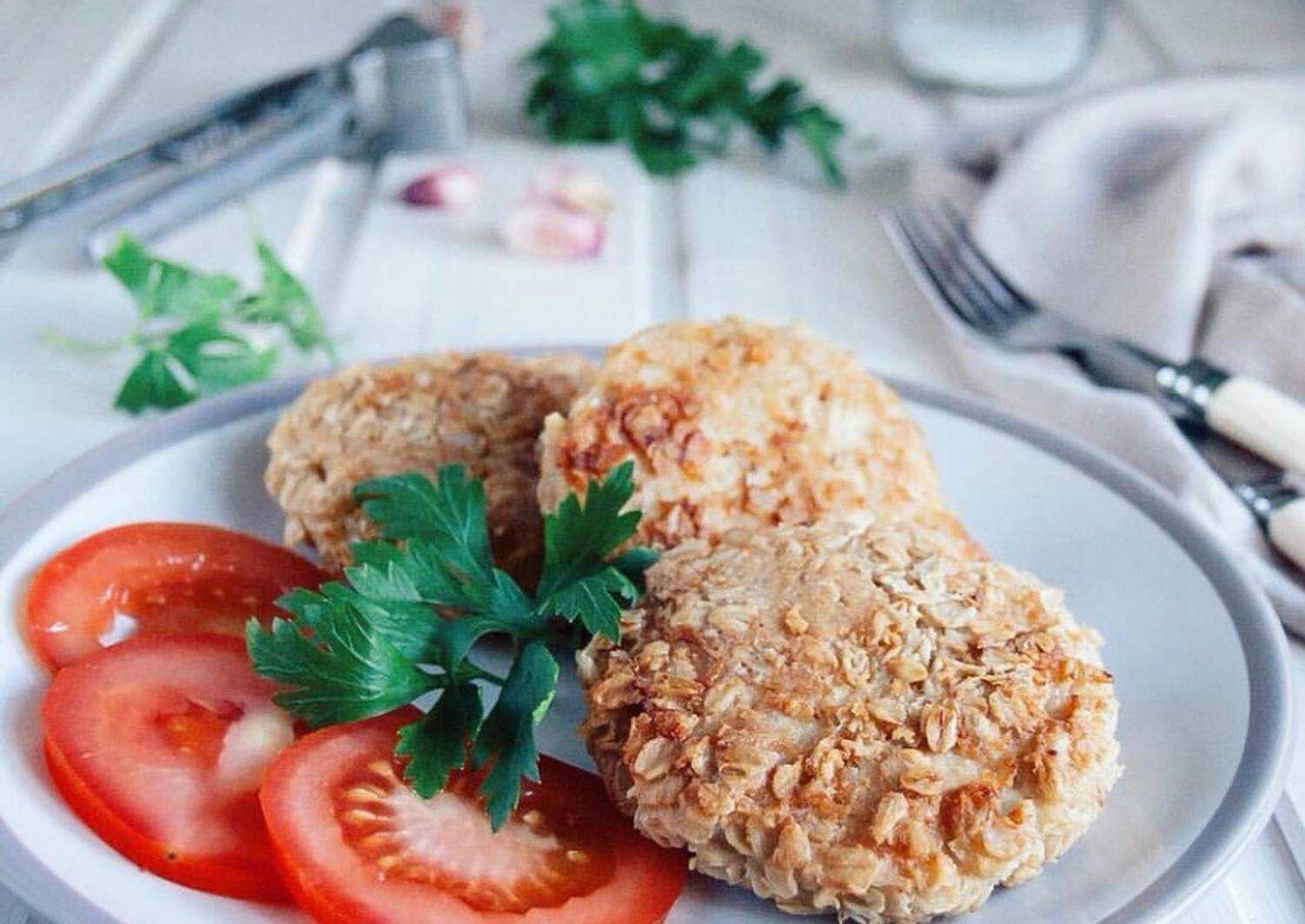 Как приготовить котлеты из щуки: 12 вкусных рецептов на сковороде и в духовке