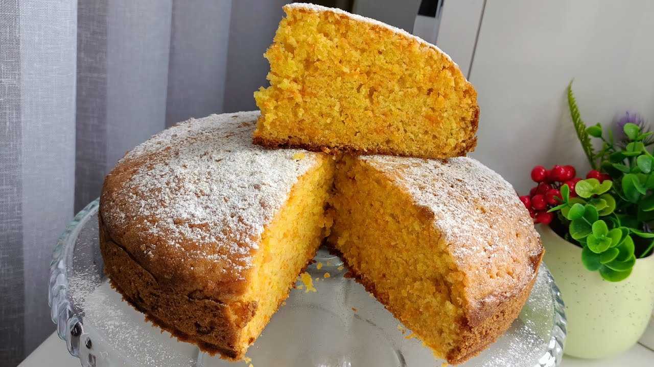 Простой морковный пирог: 8 рецептов к чаю
