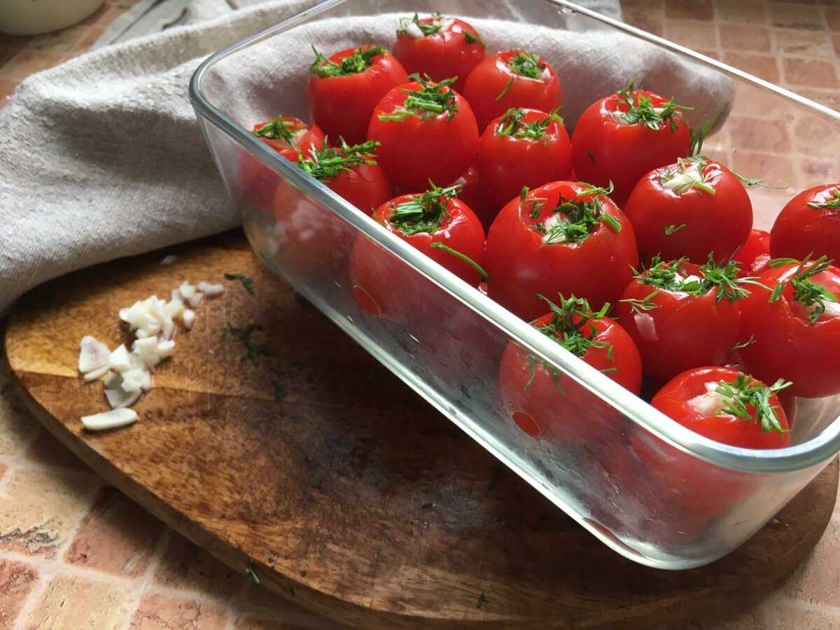 Как быстро и вкусно приготовить маринованные помидоры с горчицей в зернах на зиму, правила хранения