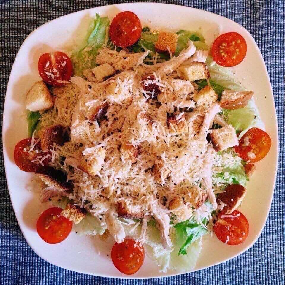 Салат цезарь с курицей, классические рецепты в домашних условиях