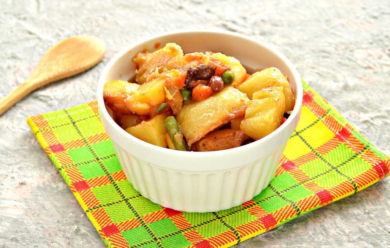 Свинина тушеная с овощами – вкусно и просто!