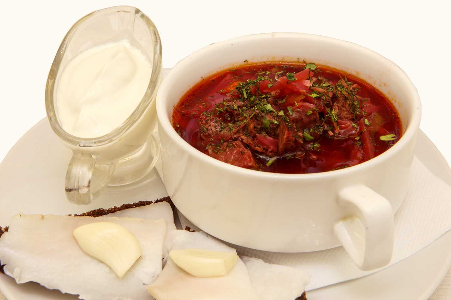Борщ из свежей капусты с говядиной и свёклой - домашний рецепт