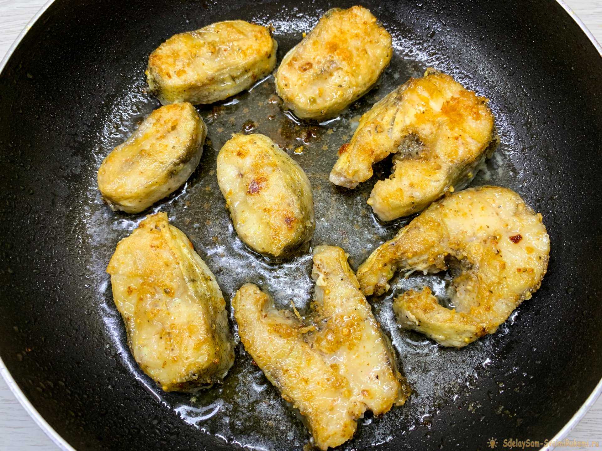 Минтай жареный на сковороде: 8 рецептов, как вкусно приготовить рыбу