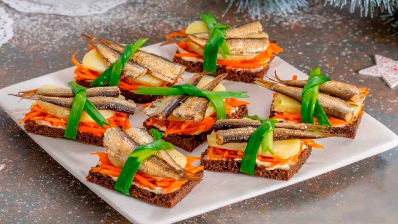 Бутерброды на праздничный стол: топ простых и вкусных рецептов