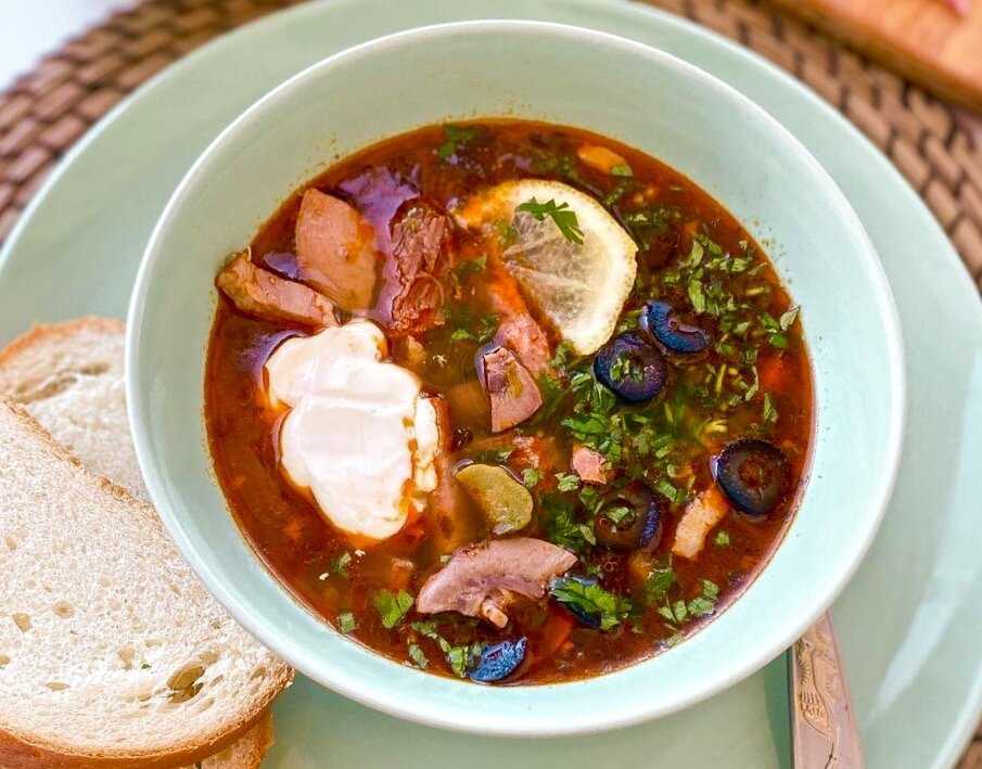 Солянка сборная мясная - классические рецепты
