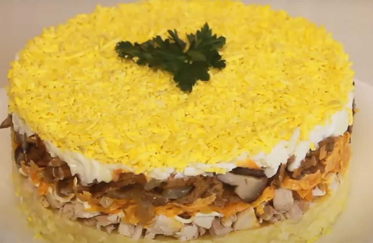 Салат с крабовыми палочками - 6 самых вкусных рецептов с огурцом