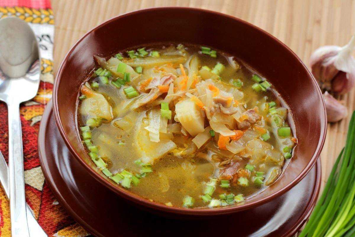 Постные щи из квашеной капусты  по простым пошаговым рецептам с фото
вкусные и ароматные постные щи из квашеной капусты. щи постные из квашеной капусты: пошаговые рецепты