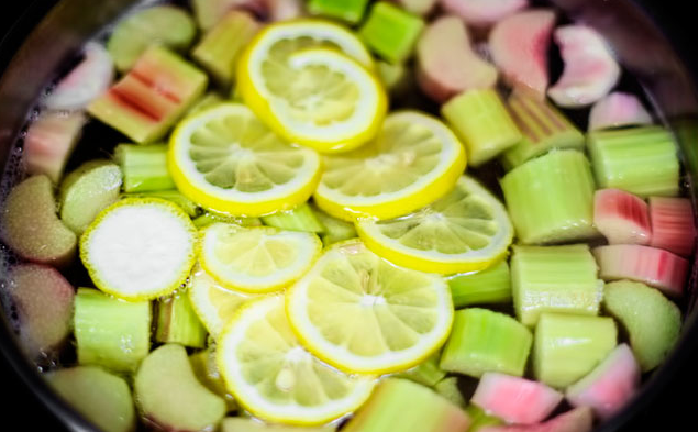 Компот из ревеня на зиму - рецепт приготовления с пошаговыми фото
