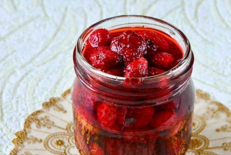 15 «золотых рецептов» клубничного варенья