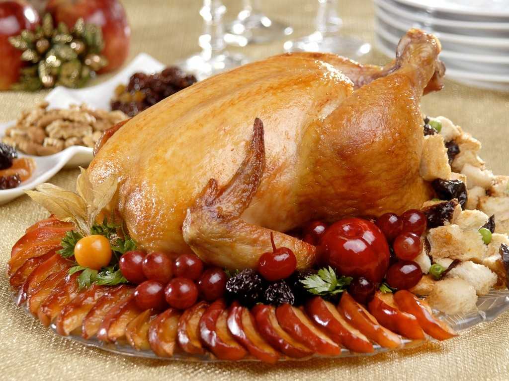 Фаршированная курица - как приготовить и чем начинить для запекания по рецептам с фото