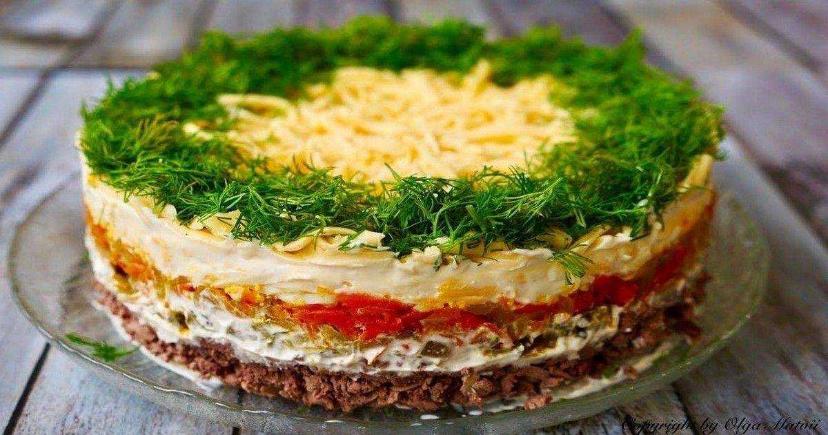 Салаты с печенью трески - простые и вкусные рецепты