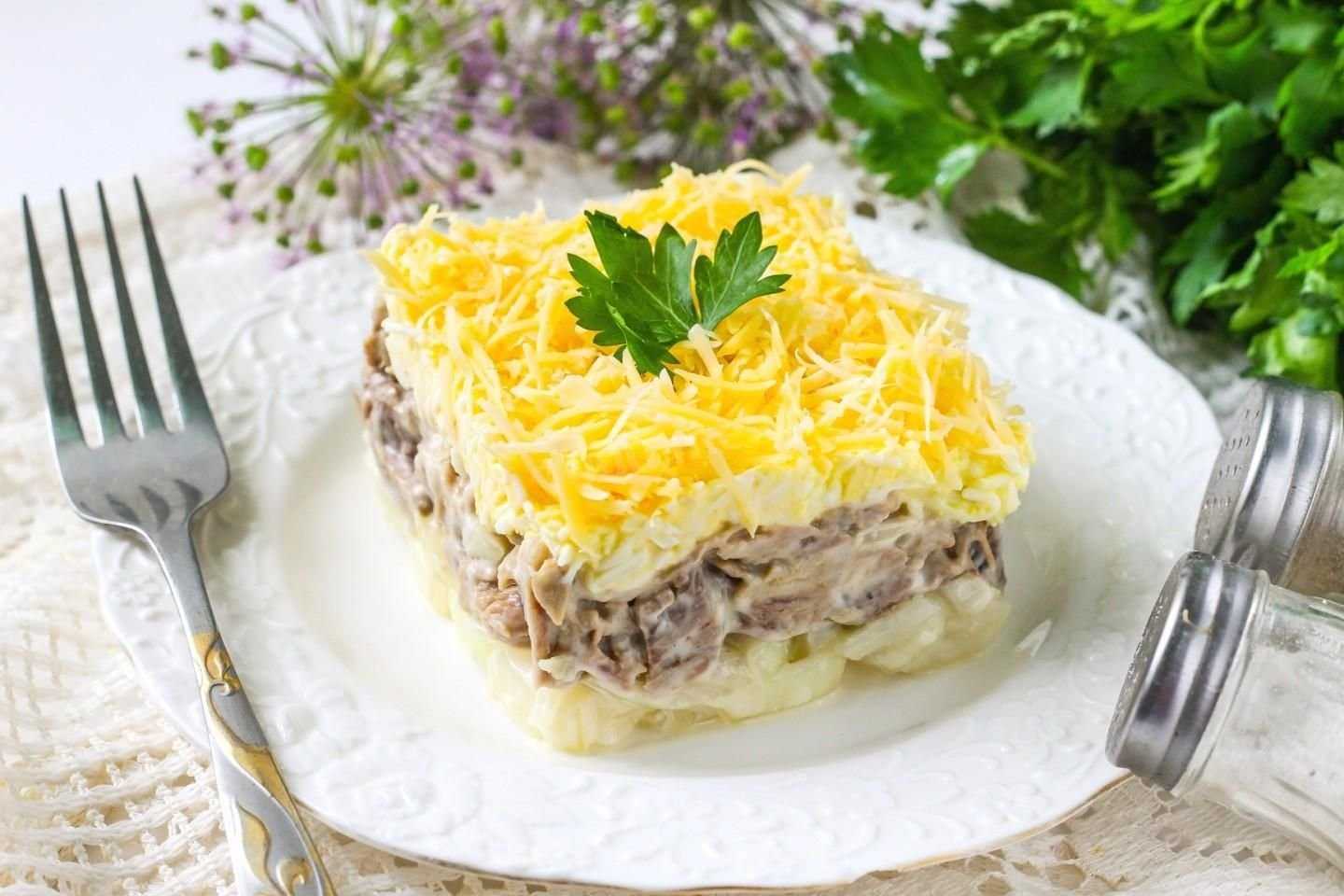 Салат «мужские грезы» - пять лучших рецептов. как правильно и вкусно приготовить салат «мужские грезы». - автор екатерина данилова - журнал женское мнение