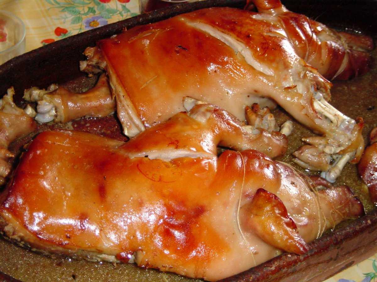 Как приготовить свиную рульку - 20 вкусных и простых рецептов