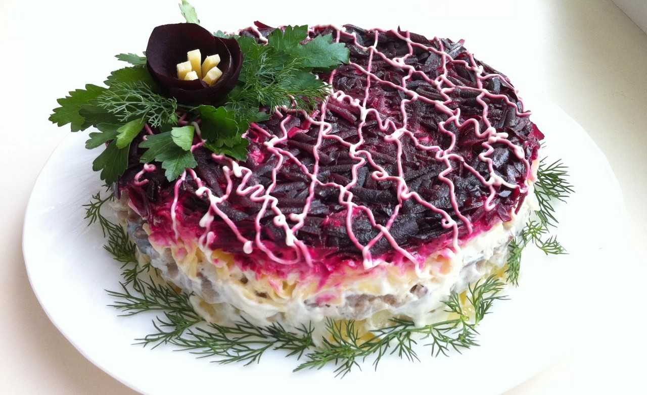 Селедка под шубой - классические рецепты и последовательность слоев