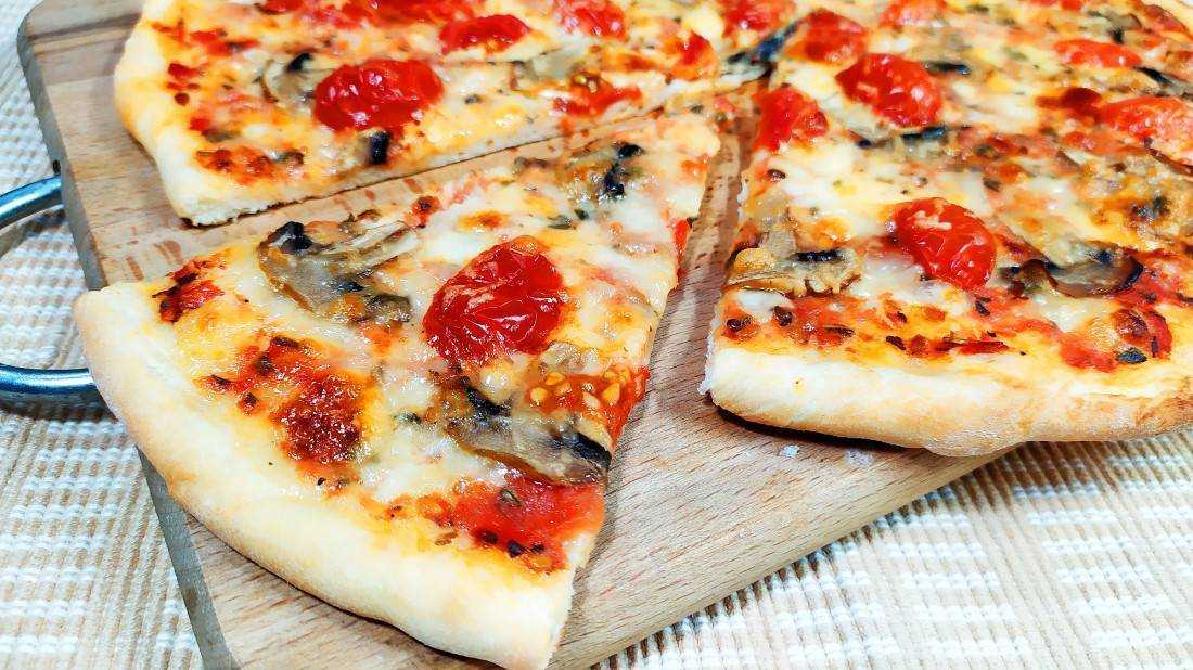 Пицца с грибами и другими ингредиентами: 5 вкуснейших рецептов - советы для всех
