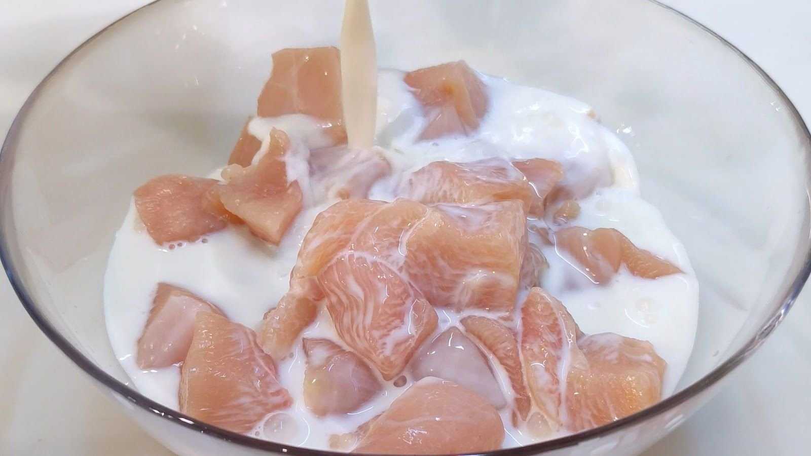 Нежная куриная грудка в соусе из молока - простые рецепты - женский сайт