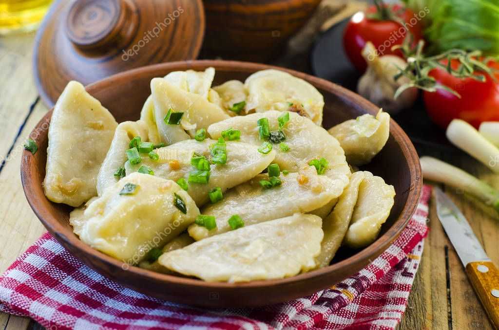 Вареники с капустой — 8 вкусных рецептов