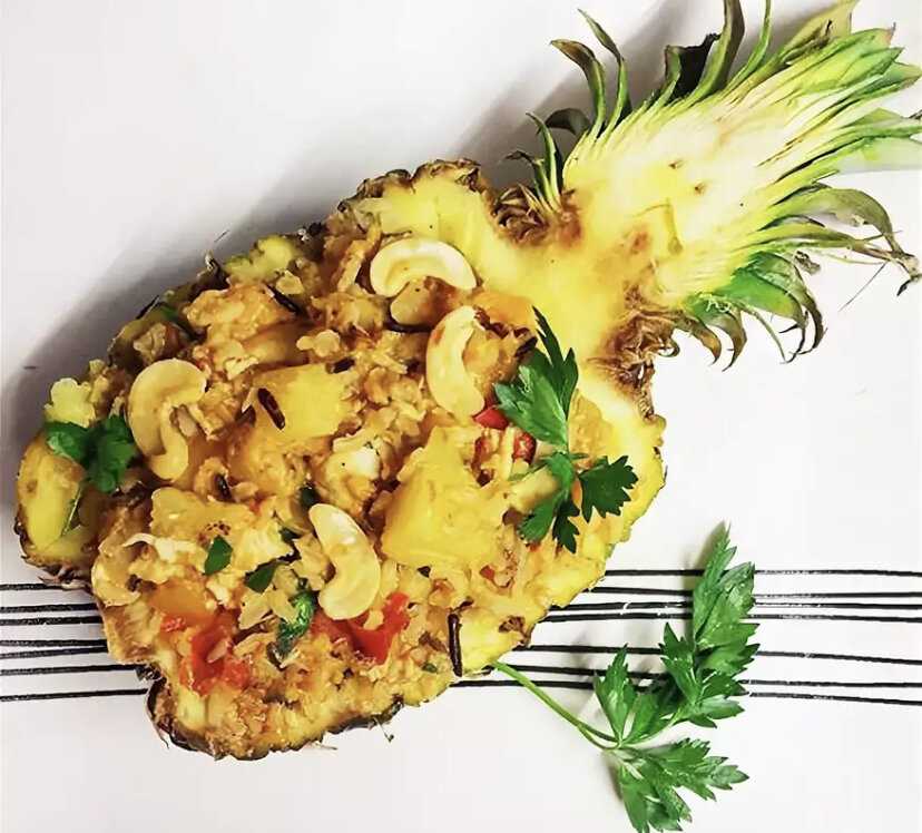 Курица с ананасами в духовке – отличный способ удивить гостей и порадовать себя. лучшие рецепты курицы с ананасами в духовке