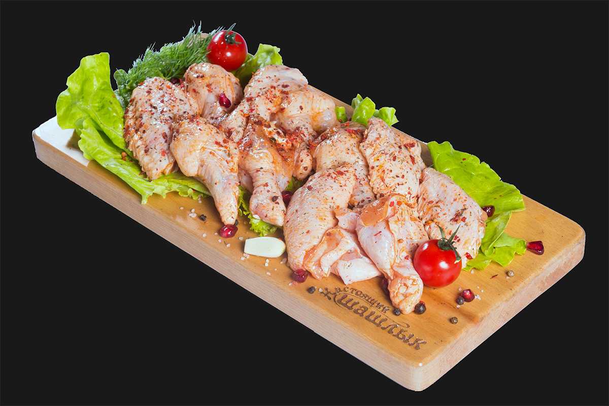 Можно ли и как замариновать вкусно и диетично крылышки куриные для шашлыка?