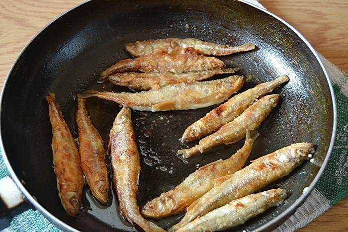 Как приготовить корюшку на сковороде — 11 самых простых и очень вкусных рецептов