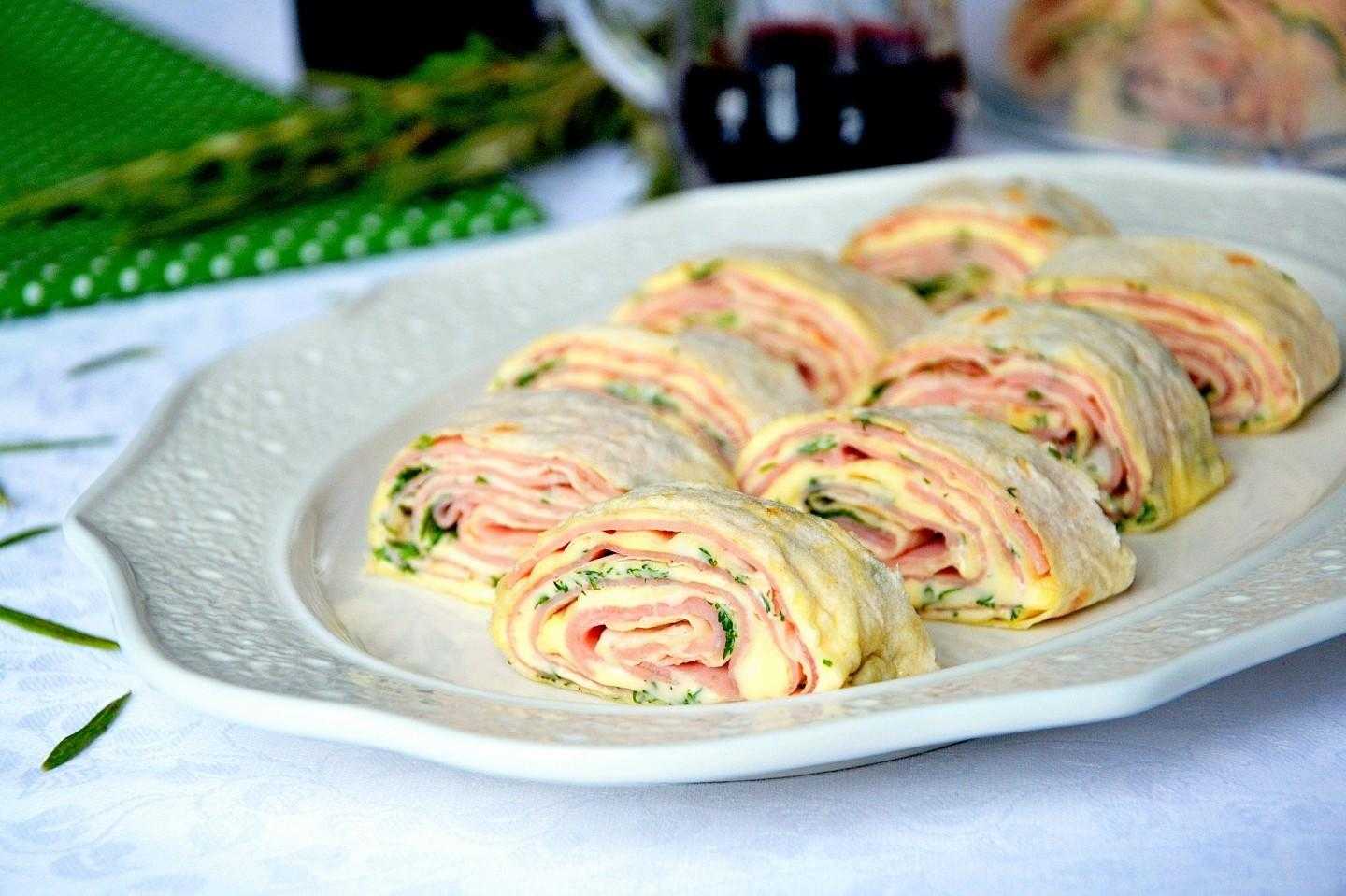 Лаваш с крабовыми палочками – 21 вкусный рецепт закуски от рулета до пирожков (с фото)