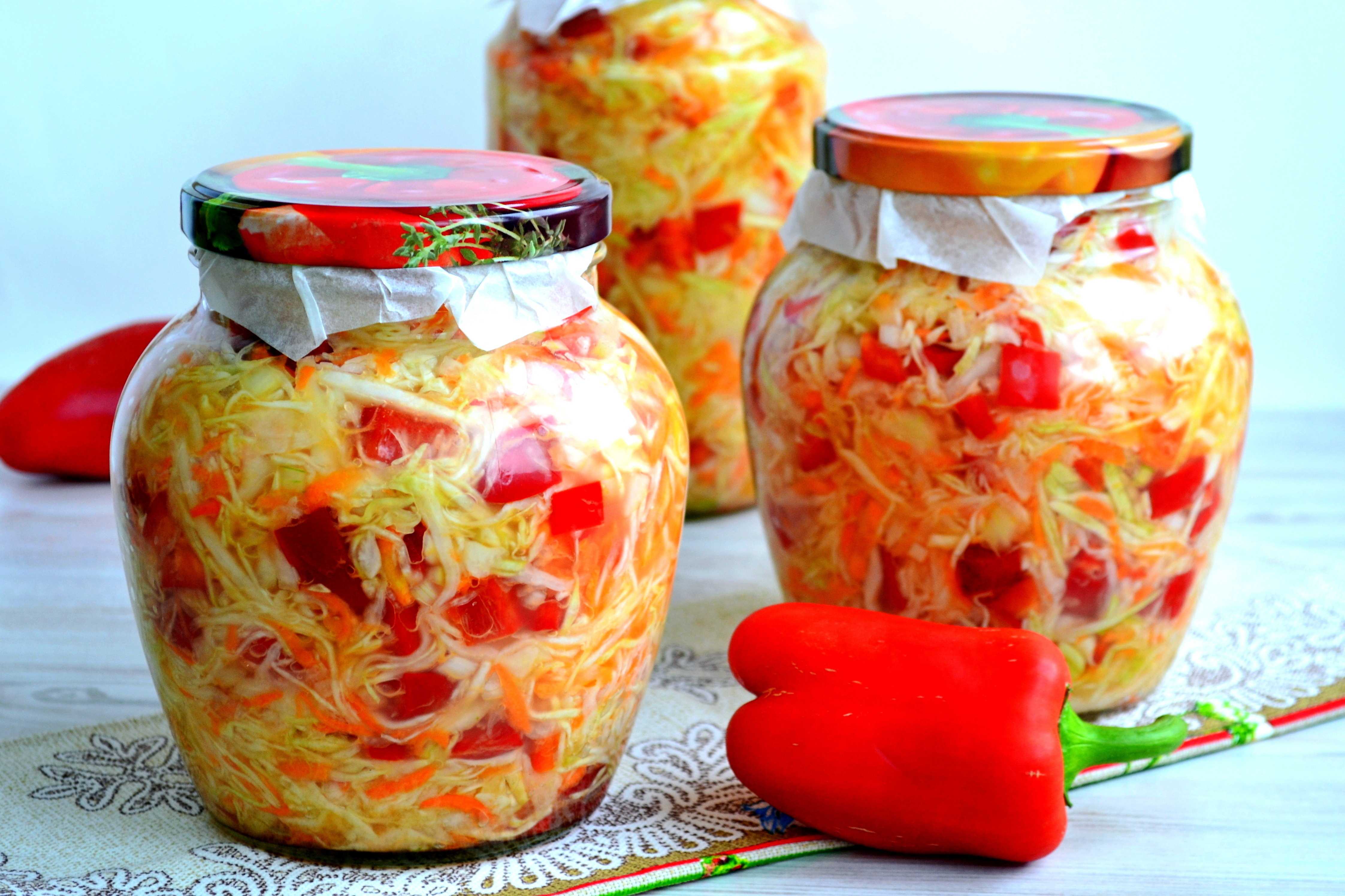 Капуста со свеклой на зиму — 9 очень вкусных рецептов в банках