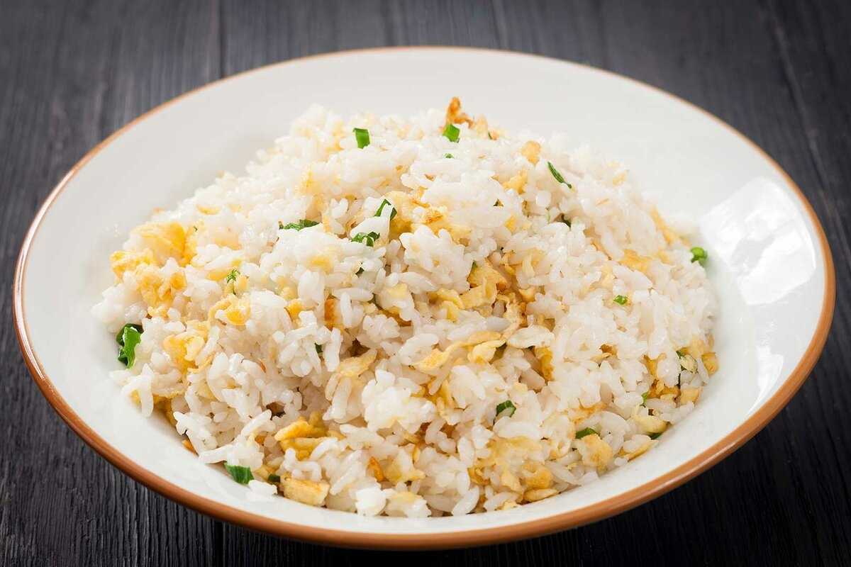 Рис с кукурузой на сковороде - 7 пошаговых фото в рецепте