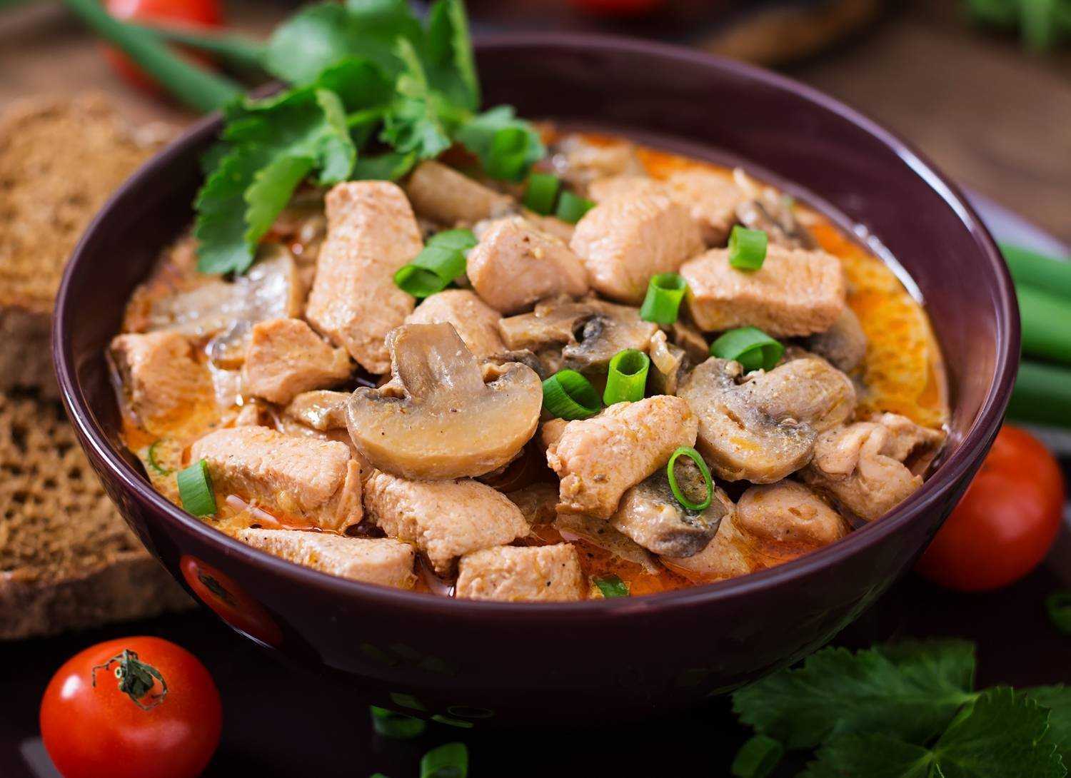 Бефстроганов из говядины – вкуснейшее классическое блюдо русской кухни: рецепт с фото