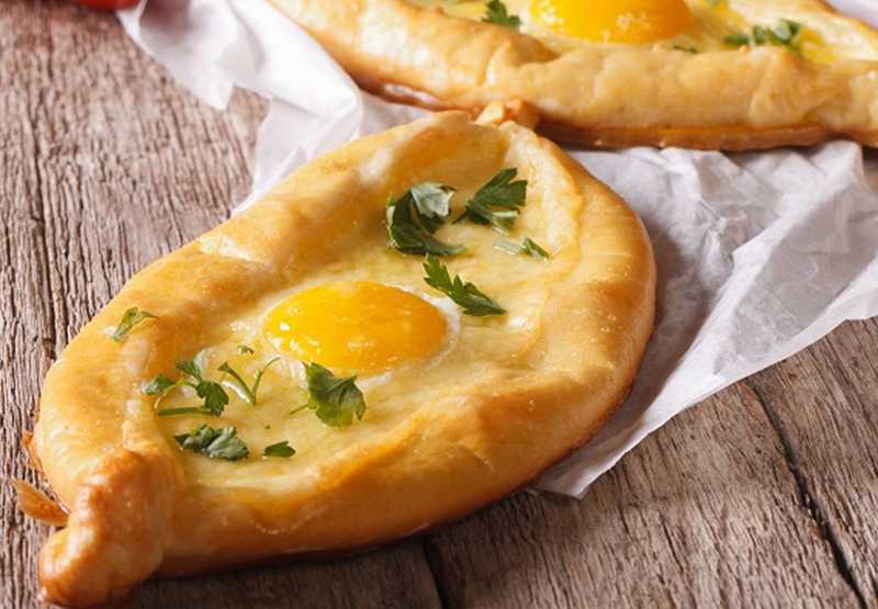 Хачапури из слоеного теста с сыром 8 рецептов - 1000.menu