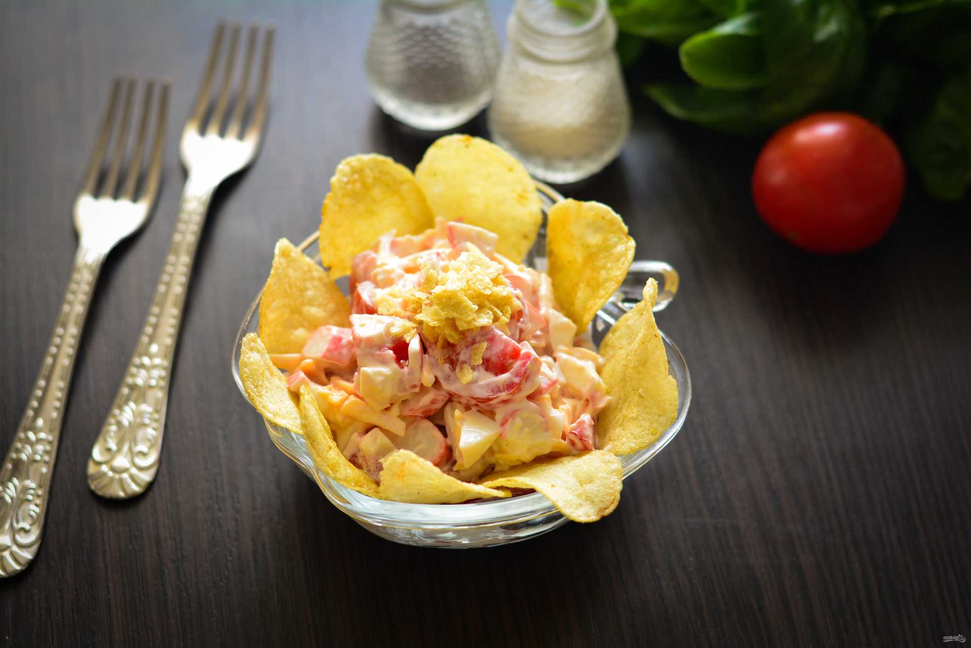 Салаты с чипсами — простые и вкусные пошаговые рецепты