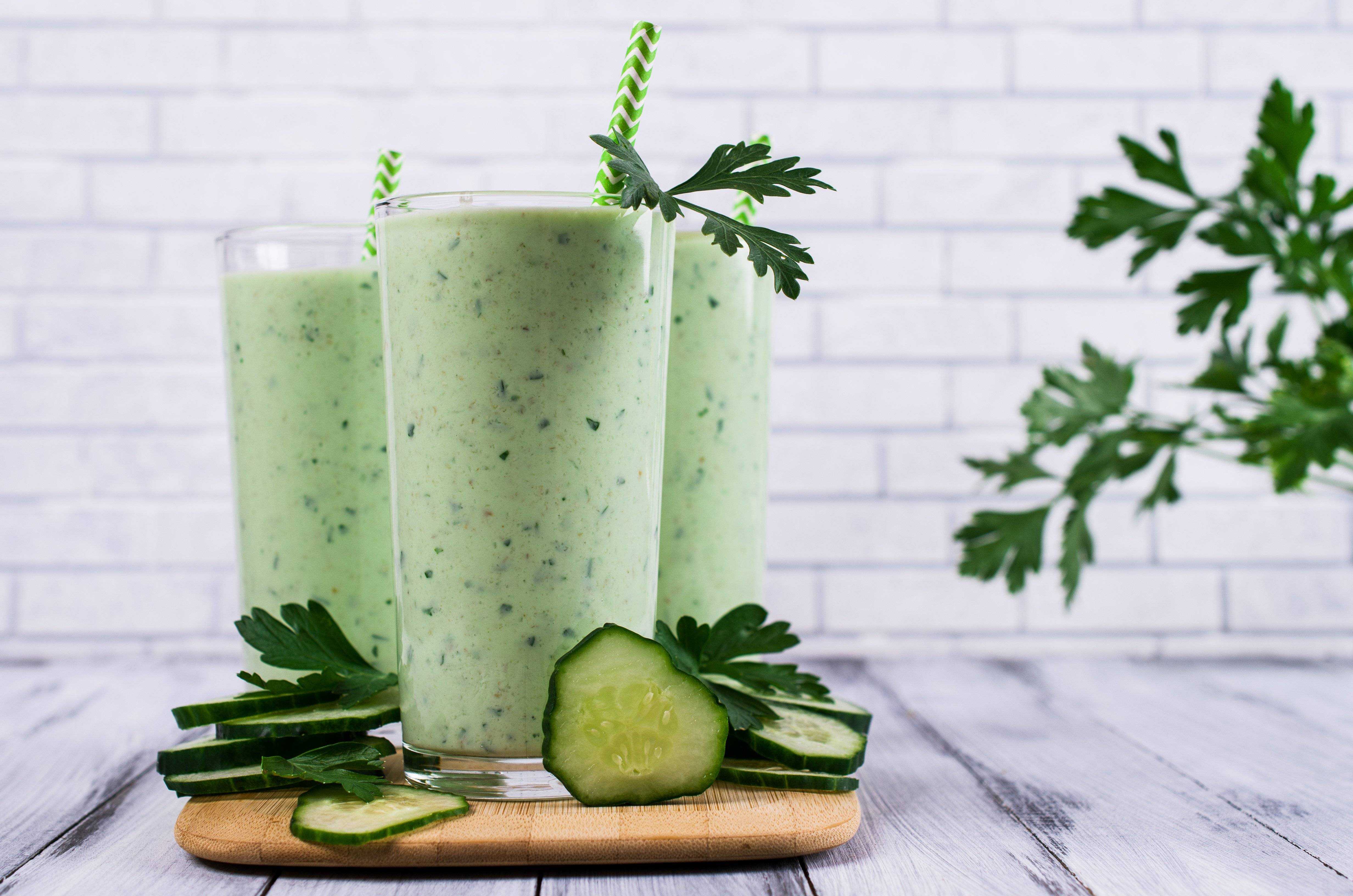Как сделать вкусный смузи из огурцов по пошаговому рецепту с фото