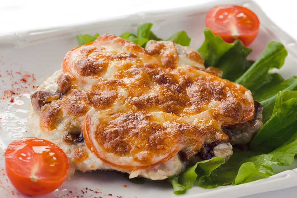 Мясо по-французски с картошкой: 7 рецептов приготовления мяса в духовке
