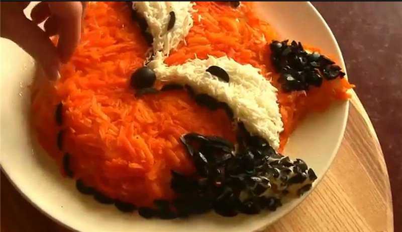 Салат лисья шубка: рецепты приготовления с рыбой и мясом