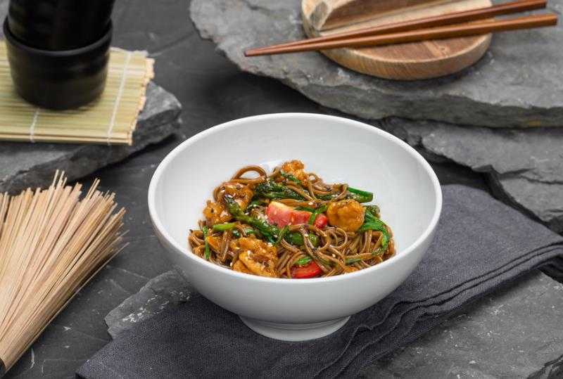Лапша с курицей и овощами. 9 рецептов приготовления в домашних условиях