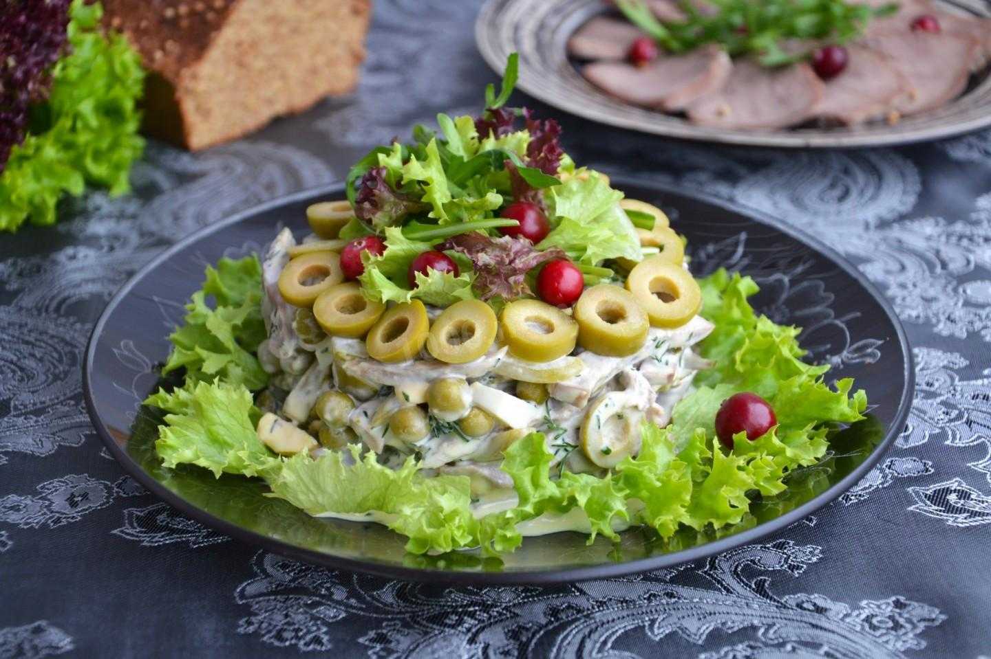 Салат с языком и шампиньонами: рецепты с фото пошагово