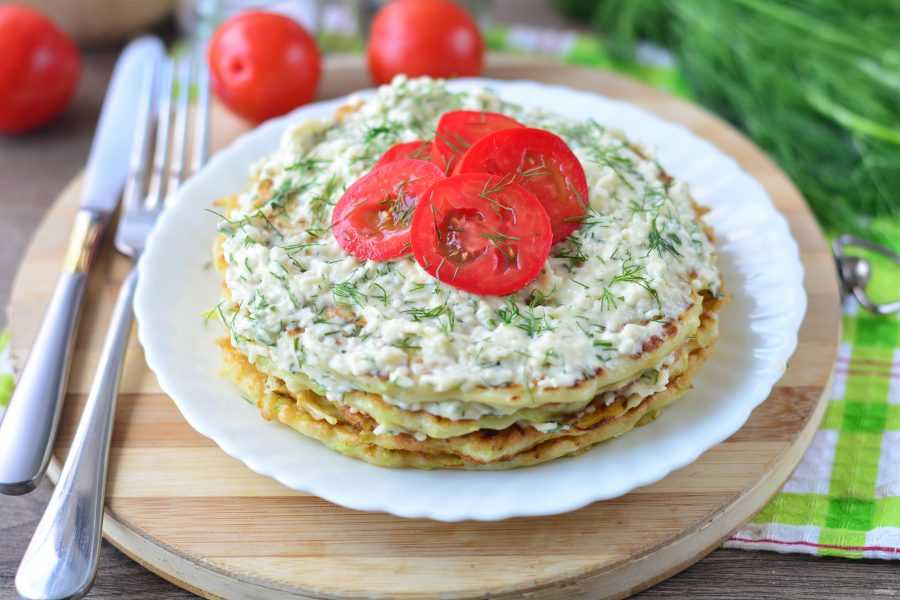 Торт из кабачков самый вкусный рецепт. Шпинатный закусочный торт. Кабачковый торт. Кабачковый торт с сыром. Кабачковый закусочный торт.