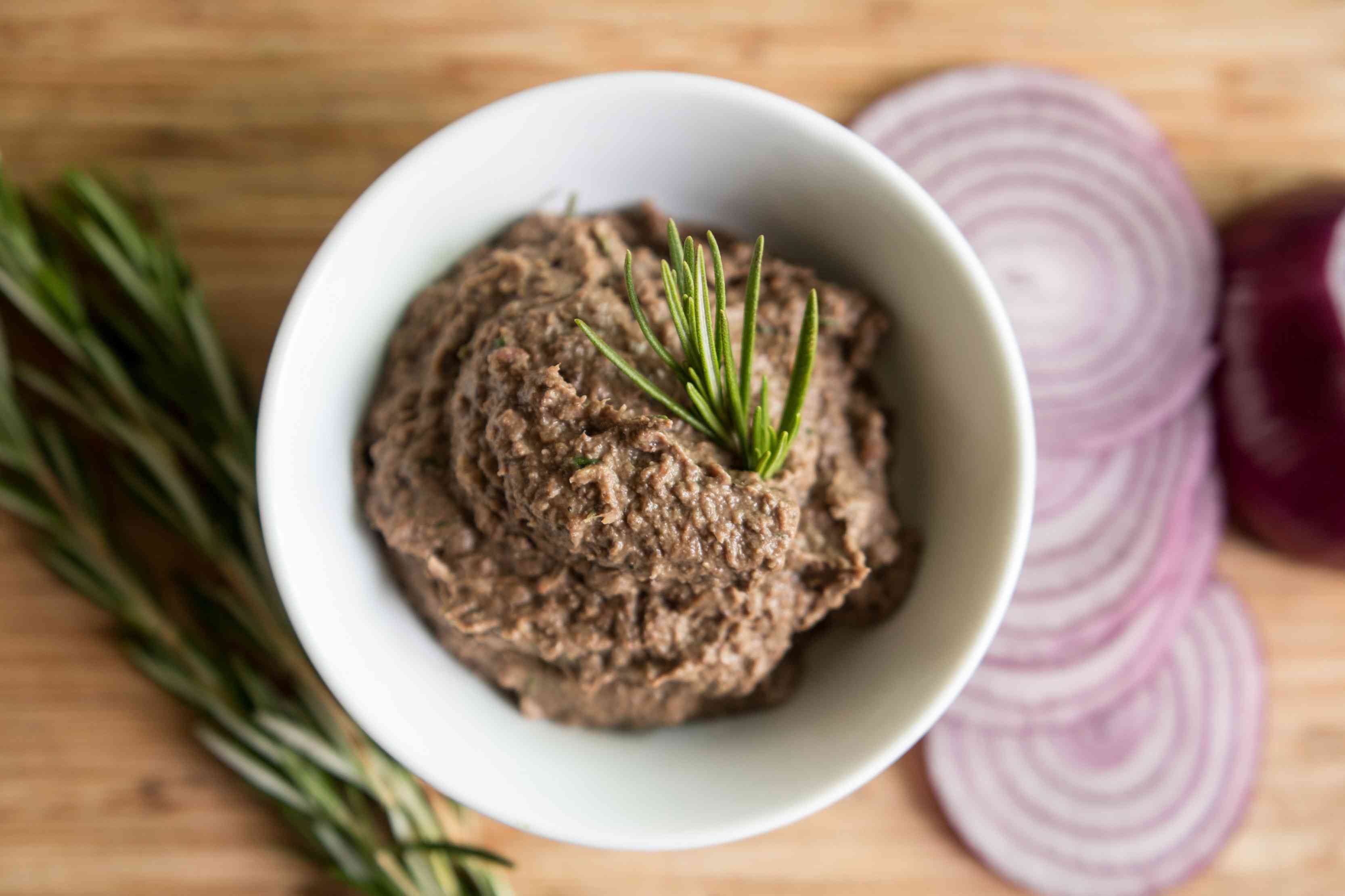 Паштет из фасоли: вкусная, универсальная закуска